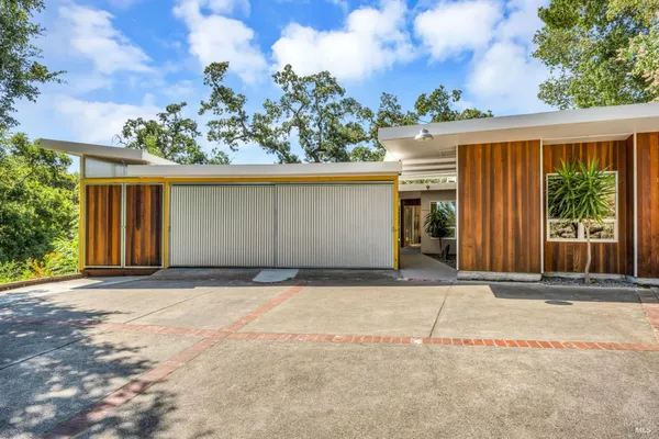 $1,100,000 | 1617 Ronne Drive, Santa Rosa, CA 95404