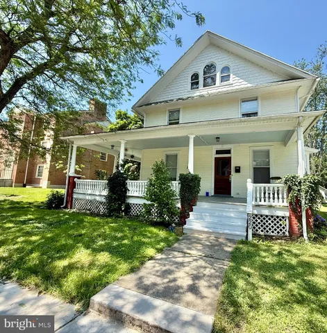 $299,999 | 220 North Bradford Street, Dover, DE 19904