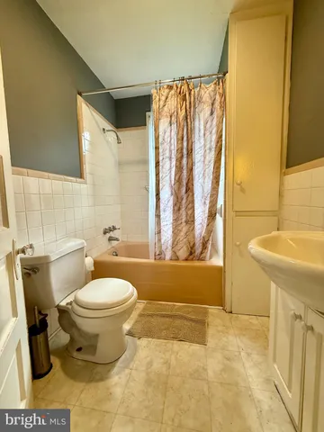 $299,999 | 220 North Bradford Street, Dover, DE 19904