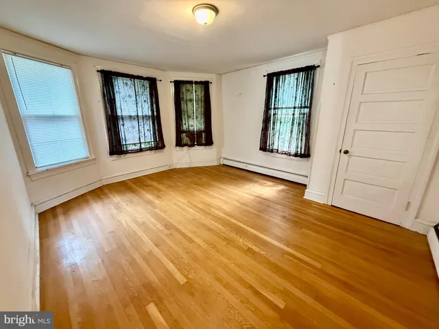 $299,999 | 220 North Bradford Street, Dover, DE 19904