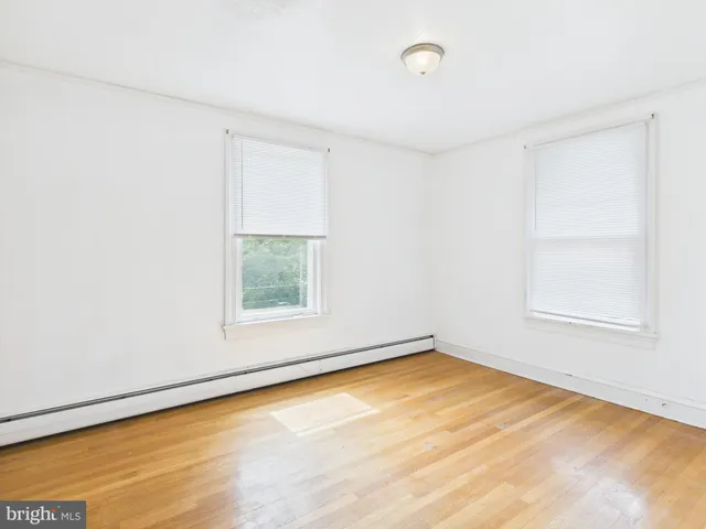 $299,999 | 220 North Bradford Street, Dover, DE 19904