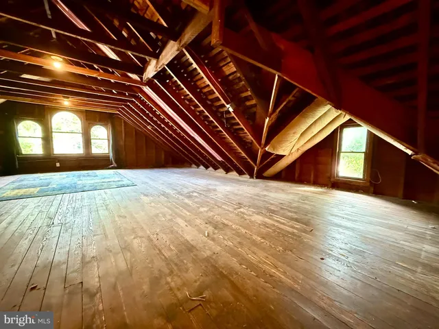 $299,999 | 220 North Bradford Street, Dover, DE 19904