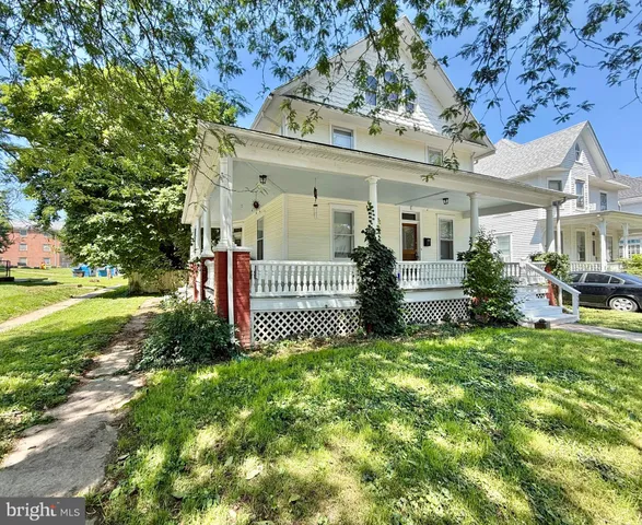 $299,999 | 220 North Bradford Street, Dover, DE 19904