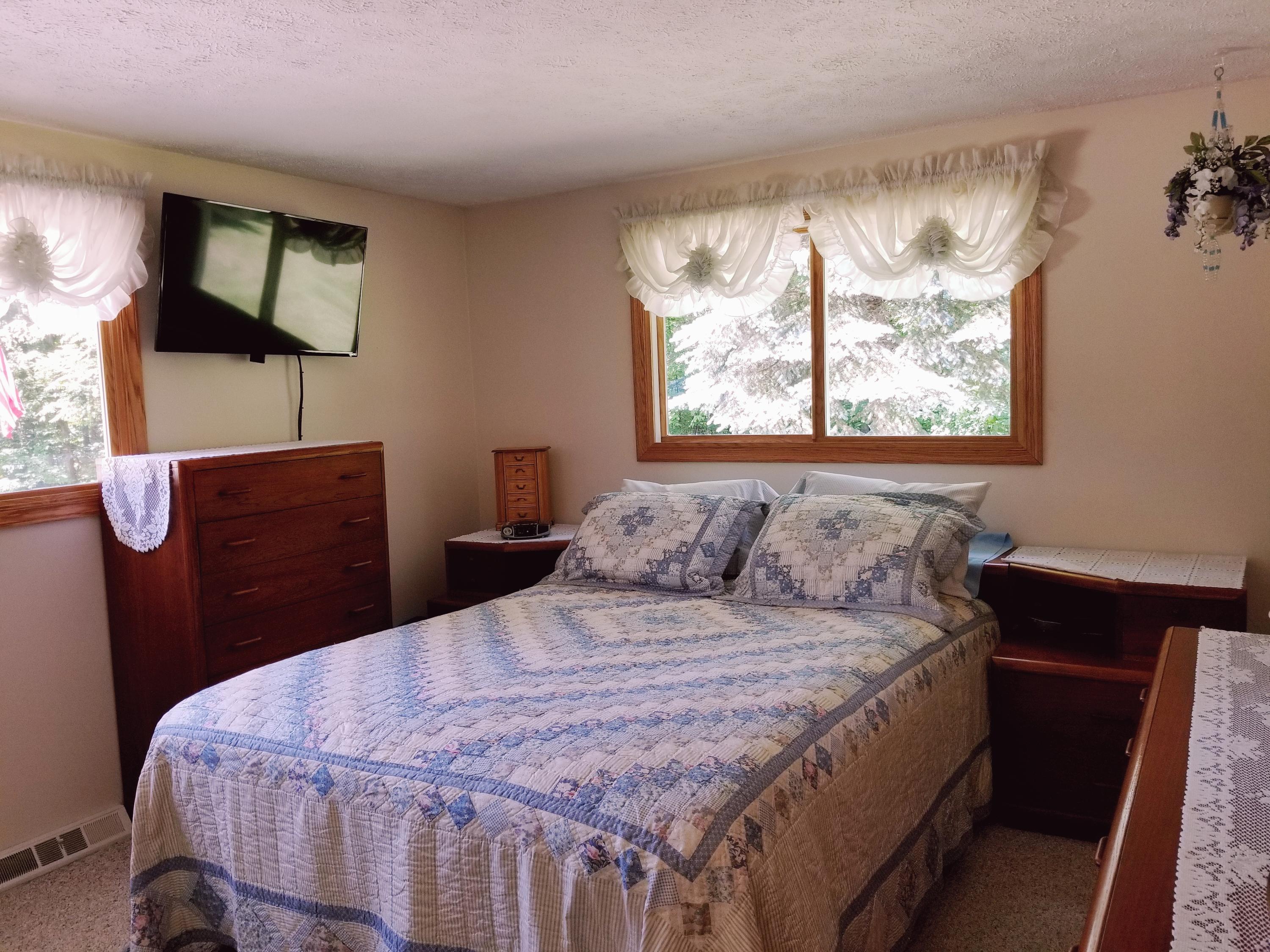 9311 Sparr Road Gaylord, MI 49735 - Photo 12 of 27 Gallery Image 12