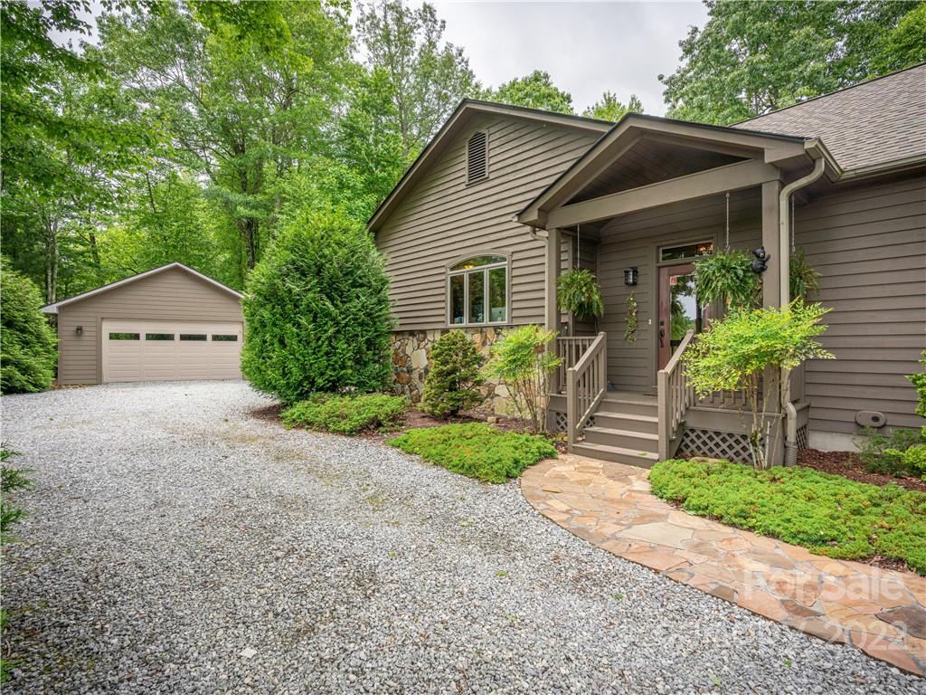 283 Ladd Ridge Road Rosman, NC 28772 - Photo 9 of 48 Gallery Image 9