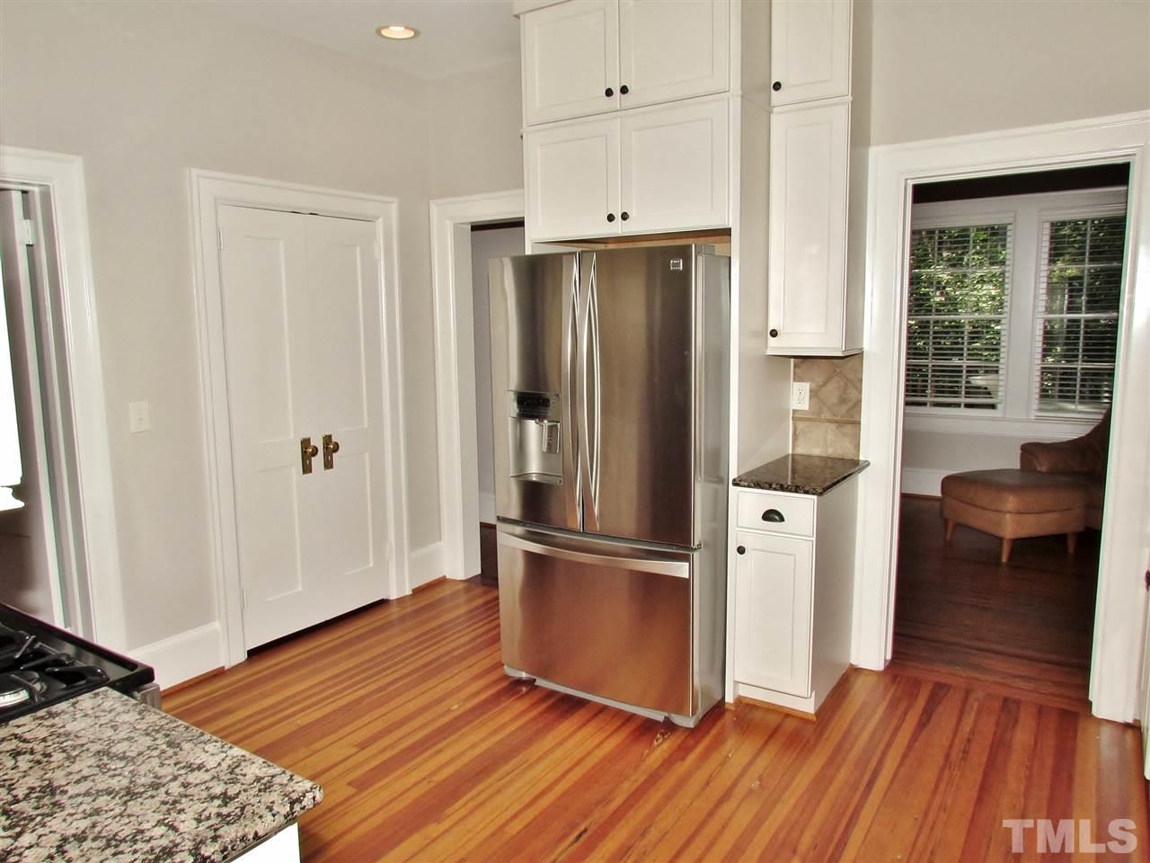 513 Dixie Trail Raleigh, NC 27607 - Photo 7 of 25
