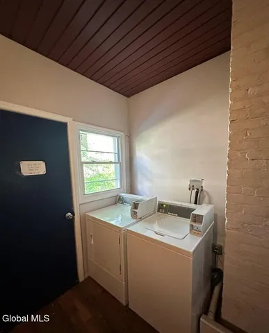 $950 | 51 Elm Street, Unit 3, Albany, NY 12202