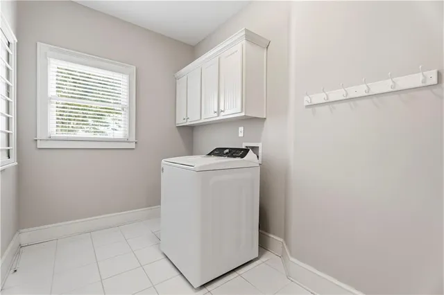 $1,135,000 | 5124 Parkwood Oaks Lane, Smyrna, GA 30126