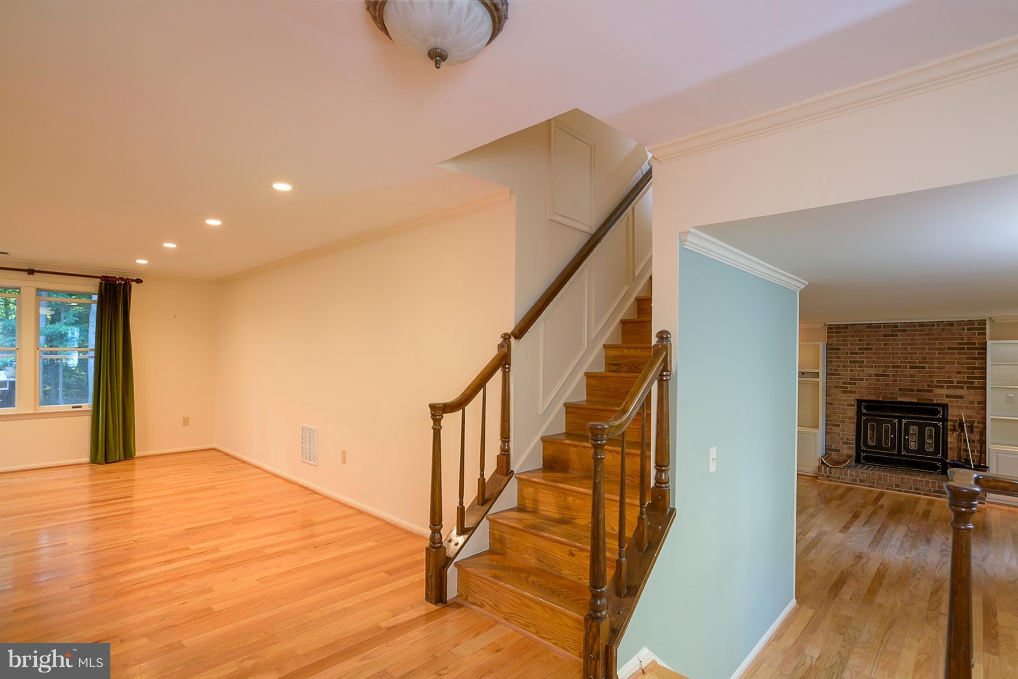 6094 Loventree Road Columbia, MD 21044 - Photo 4 of 30 Interior (General)
