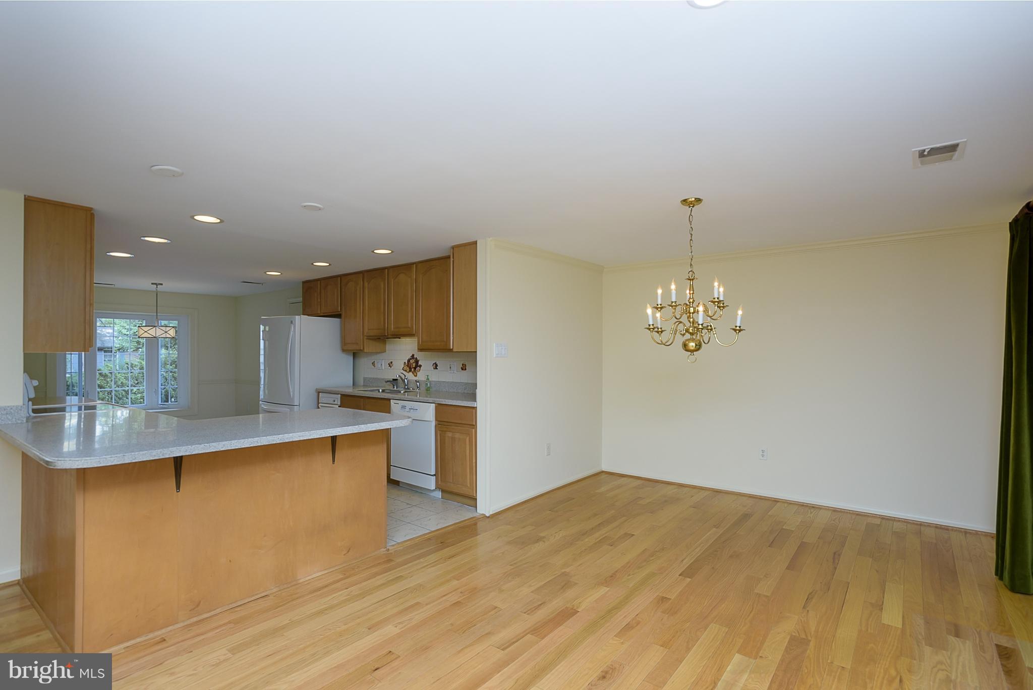 6094 Loventree Road Columbia, MD 21044 - Photo 8 of 30 Dining Room