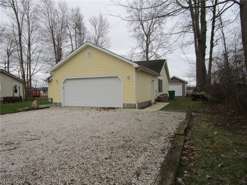 889 Long Shadow Lane Rome, OH 44085 - Photo 9 of 49