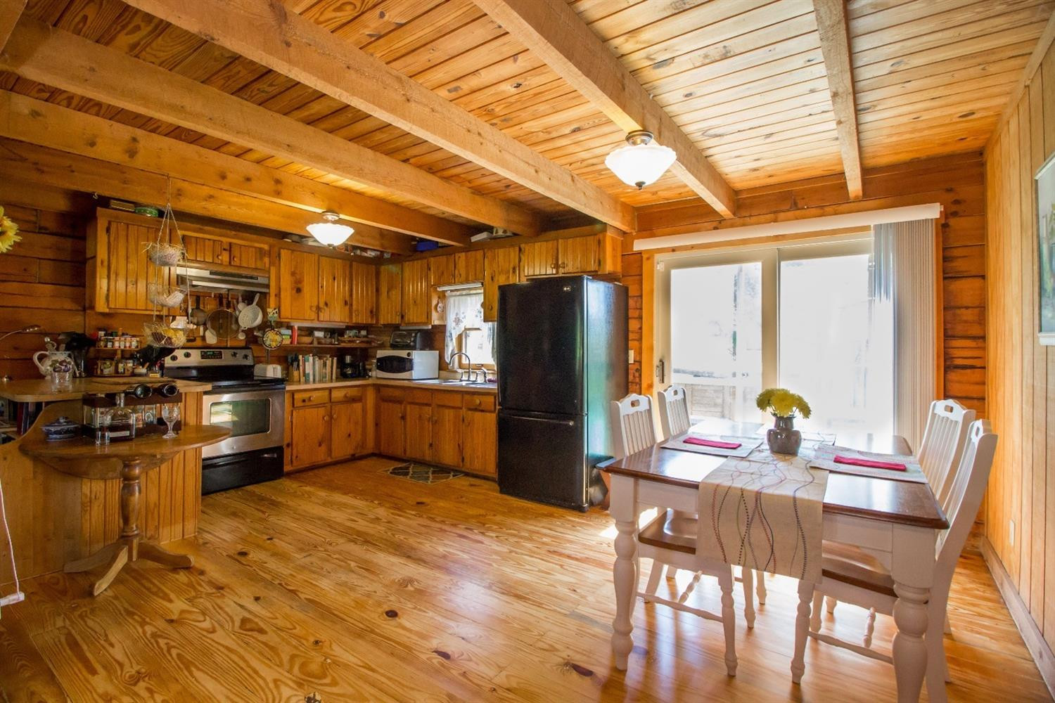 2970 Pollard Road Nicholasville, KY 40356 - Photo 11 of 42 Eat in kitchen.