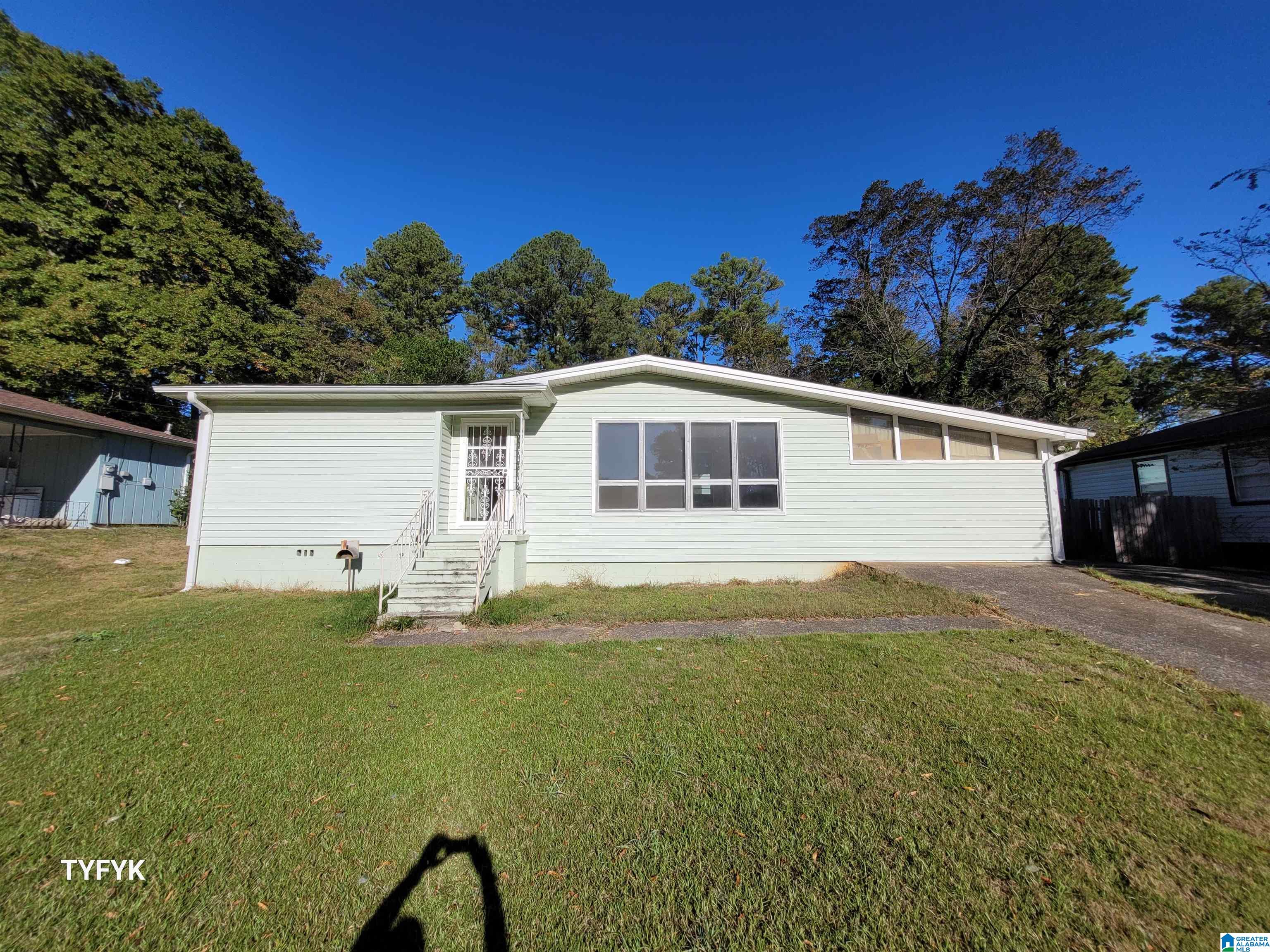 536 Camellia Road Birmingham, AL 35215 - Photo 1 of 32