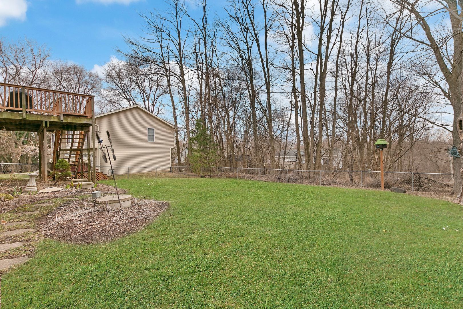 38126 North Dewey Street Spring Grove, IL 60081 - Photo 20 of 21 Gallery Image 20