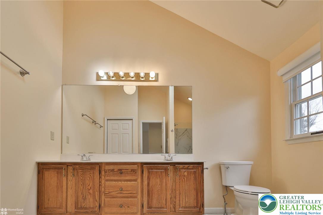 4059 Wedgewood Road Allentown, PA 18104 - Photo 29 of 50 Master bath with vaulted ceiling