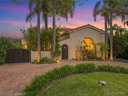 $2,875,000 | 112 Highland Avenue, Hancock Park, CA 90036