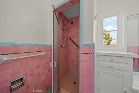 $2,875,000 | 112 Highland Avenue, Hancock Park, CA 90036