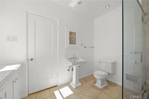 $2,875,000 | 112 Highland Avenue, Hancock Park, CA 90036