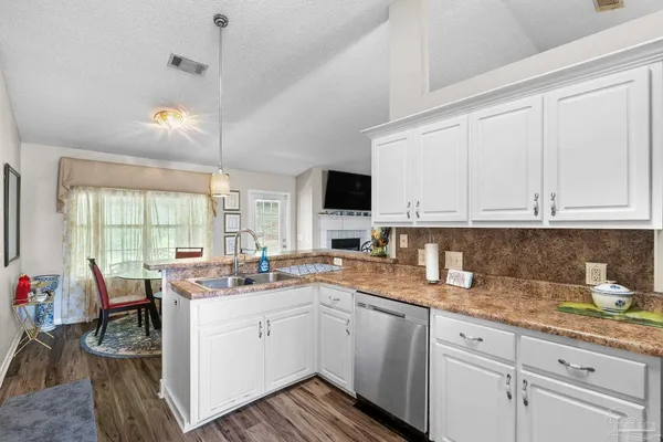 $320,000 | 446 Turnberry Road, Cantonment, FL 32533
