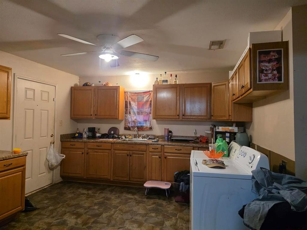 300 Walnut Street Naples, TX 75568 - Photo 11 of 28