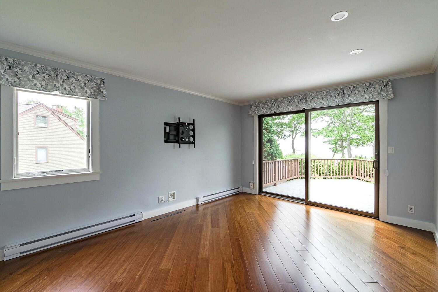 49 Jameson Point Road, Unit 22 Rockland, ME 04841 - Photo 23 of 37 49 Jameson 30