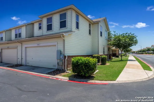 $1,595 | 13502 Bristow Dawn, San Antonio, TX 78217