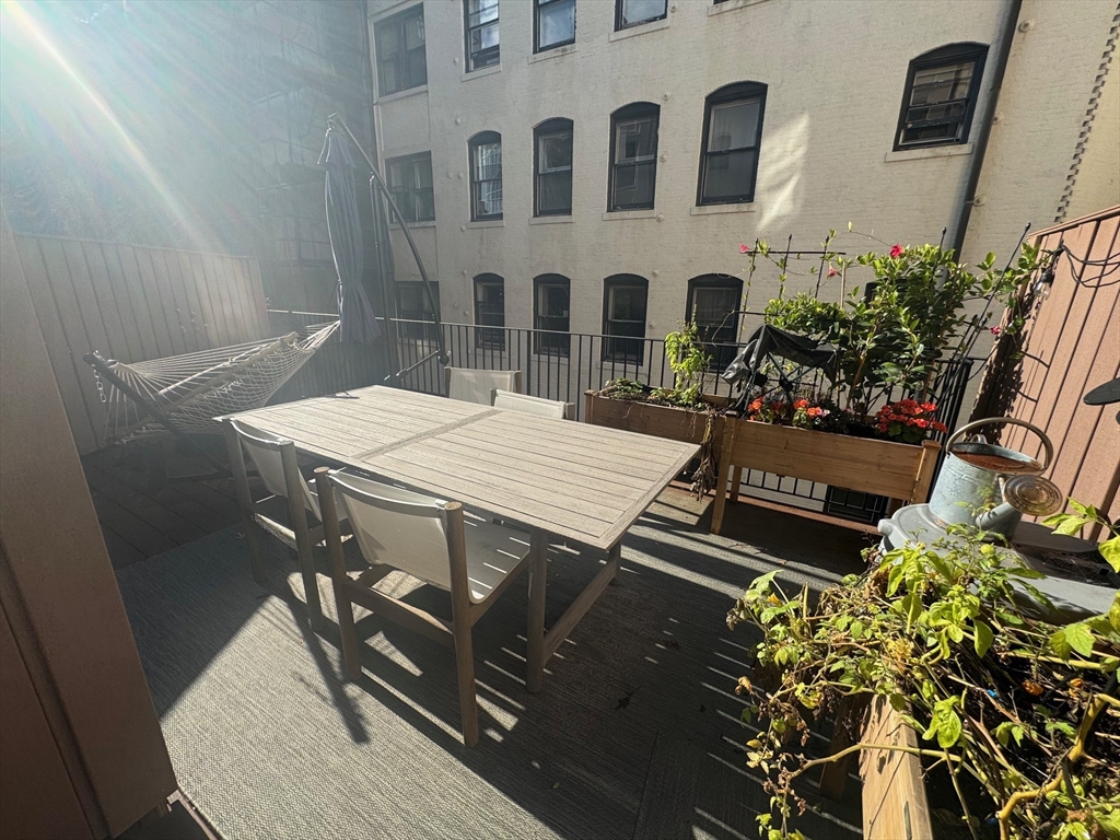 416 Commonwealth Avenue, Unit 408 Boston, MA 02215 - Photo 23 of 34