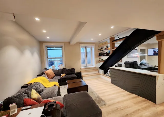 $4,800 | 416 Commonwealth Avenue, Unit 408, Boston, MA 02215