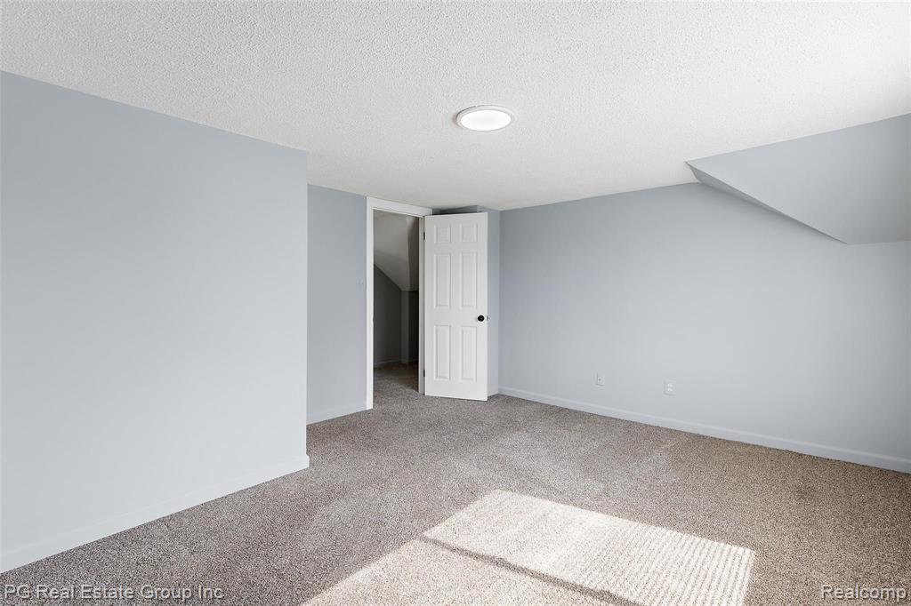 58736 Ruth Jean Washington, MI 48094 - Photo 22 of 33 Gallery Image 22