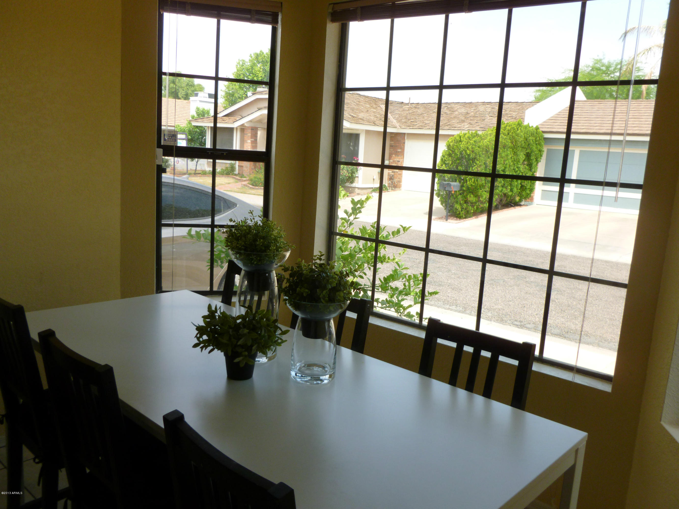115 East Danbury Road Phoenix, AZ 85022 - Photo 10 of 21 Hazelwood & Barnett 030
