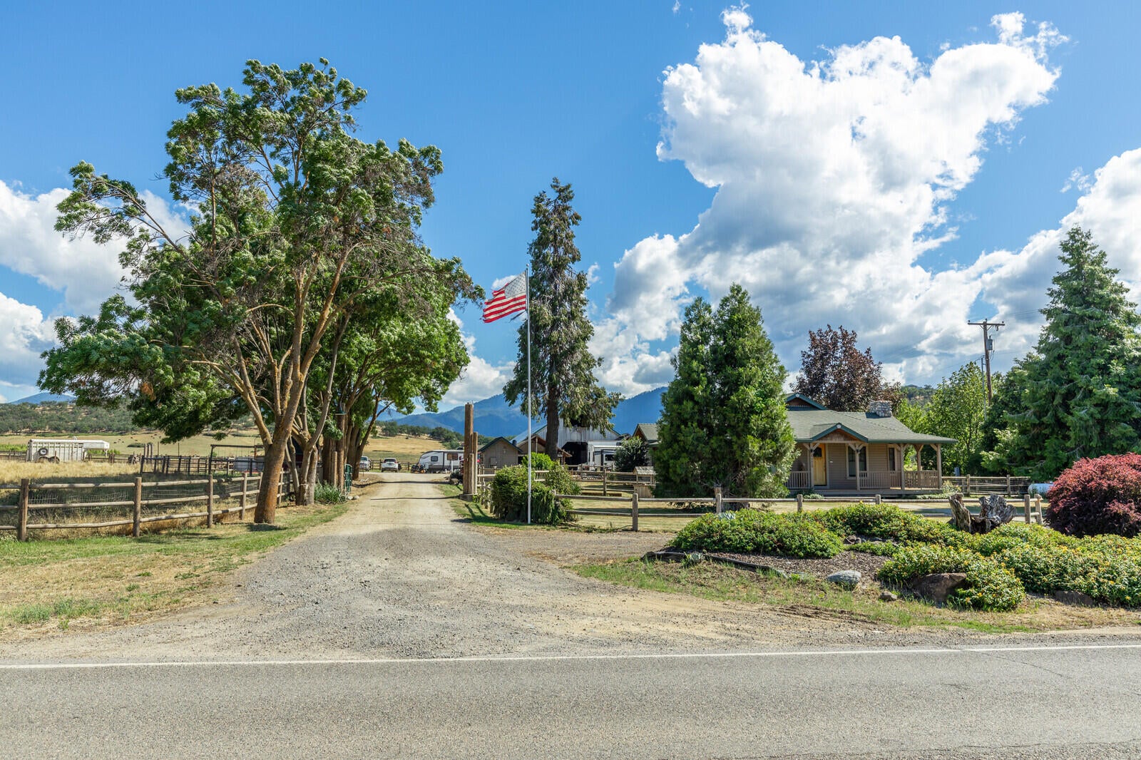4450 Fern Valley Road Medford, OR 97504 - Photo 74 of 74 z52