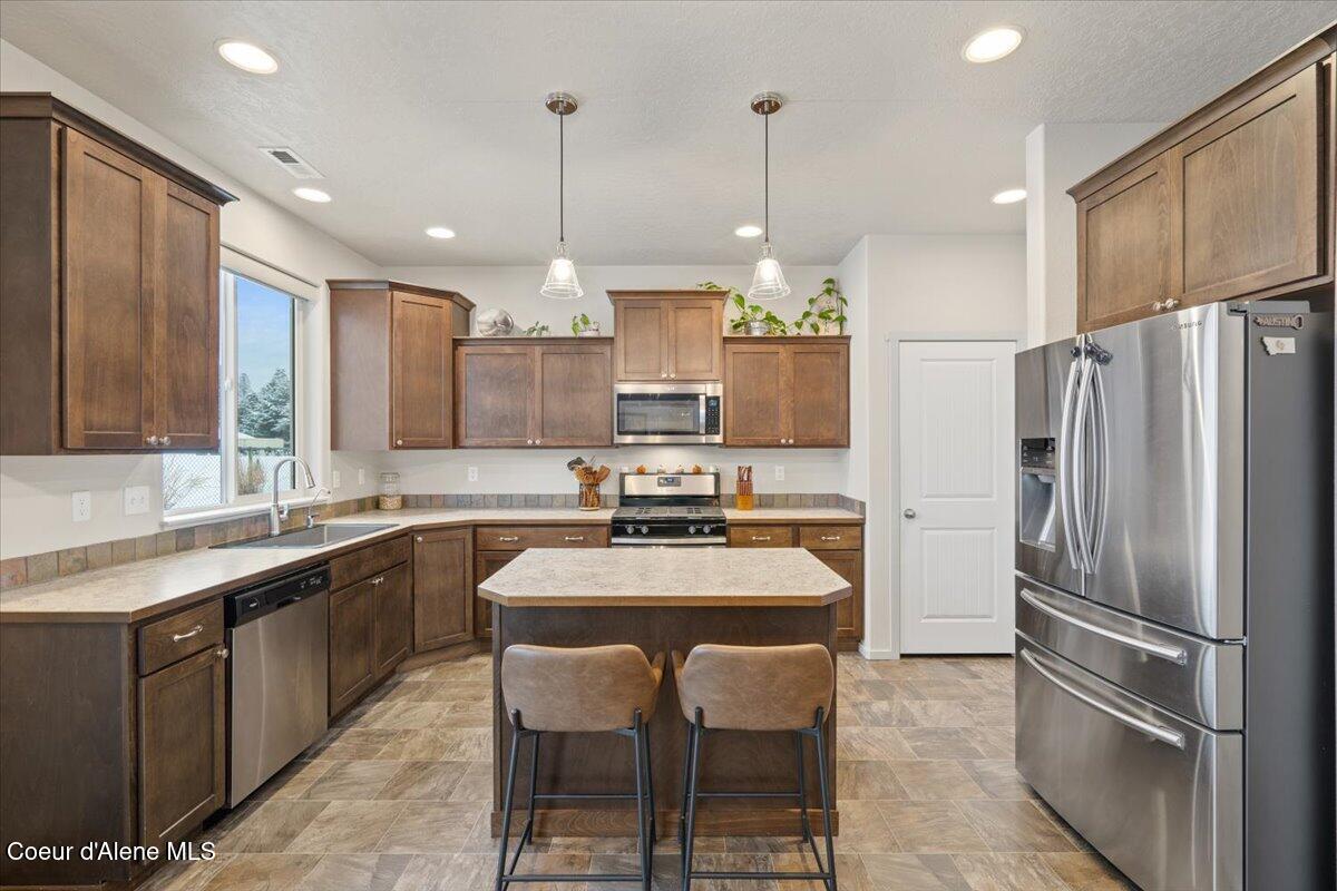 6891 Christine Street Rathdrum, ID 83858 - Photo 17 of 54 21-Kitchen