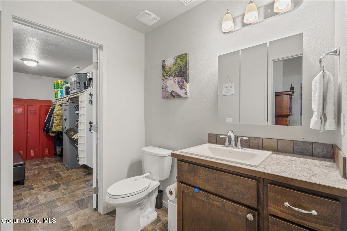 6891 Christine Street Rathdrum, ID 83858 - Photo 24 of 54 28-Half Bath