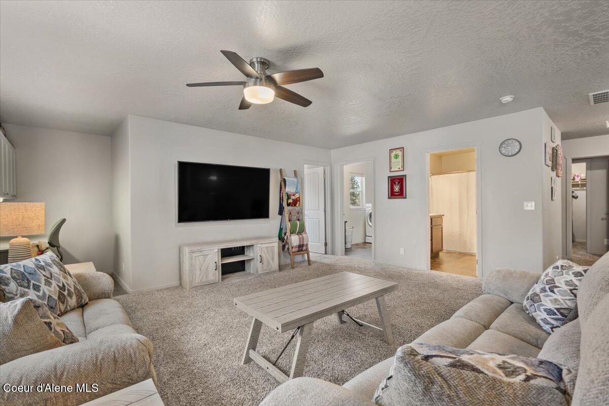 6891 Christine Street Rathdrum, ID 83858 - Photo 26 of 54 30-Family Room