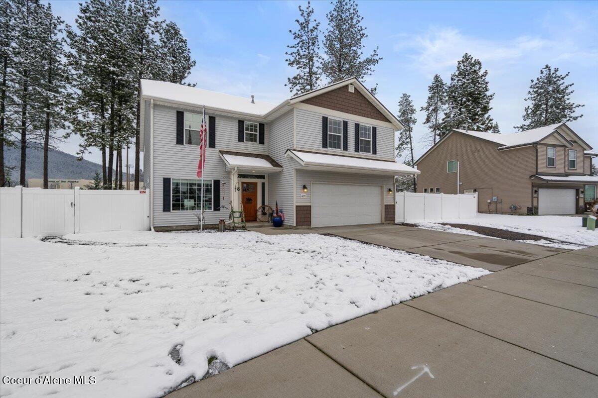 6891 Christine Street Rathdrum, ID 83858 - Photo 4 of 54 08-Front of Home