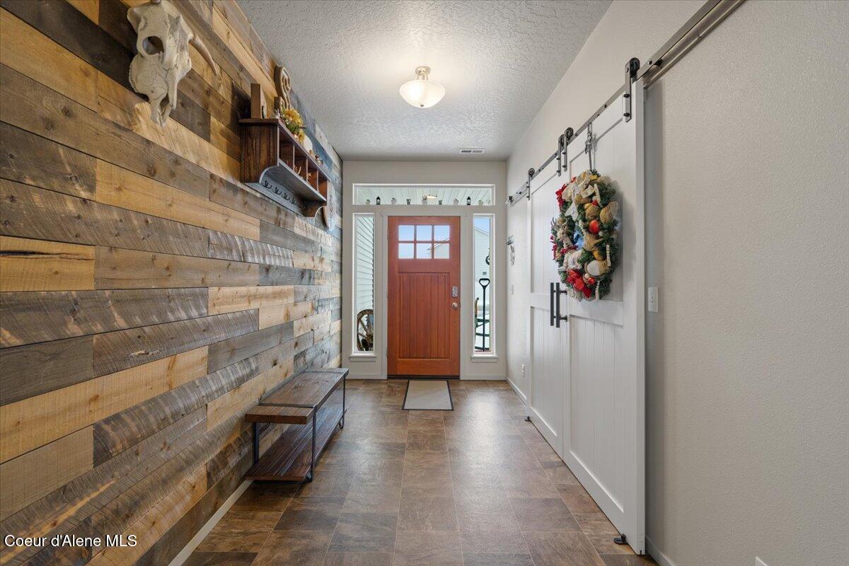 6891 Christine Street Rathdrum, ID 83858 - Photo 9 of 54 13-Foyer