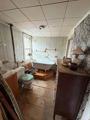 $222,600 | 489 Back Road, Skowhegan, ME 04976