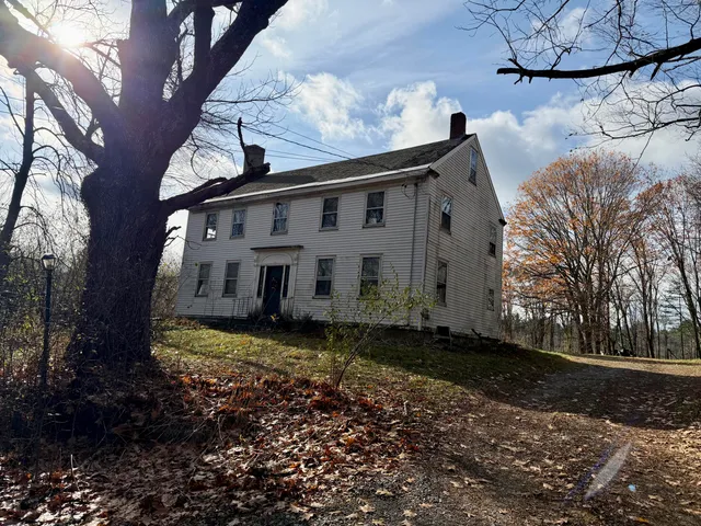 $222,600 | 489 Back Road, Skowhegan, ME 04976