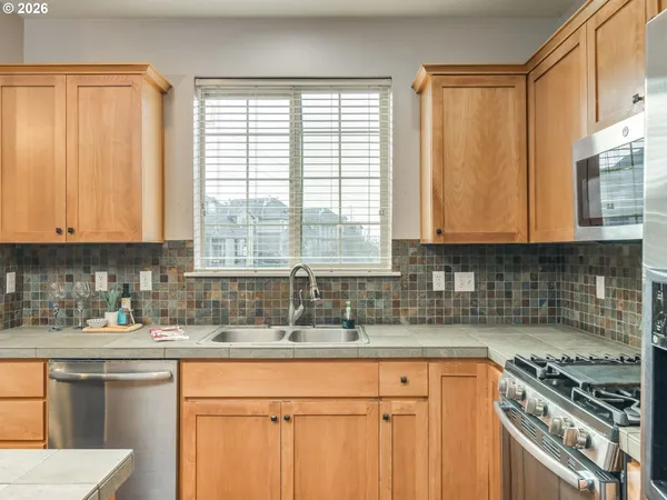 $318,000 | 8139 Northeast Rockne Way, Hillsboro, OR 97006