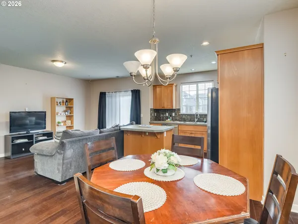 $318,000 | 8139 Northeast Rockne Way, Hillsboro, OR 97006