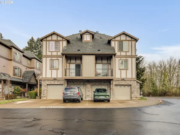 $318,000 | 8139 Northeast Rockne Way, Hillsboro, OR 97006