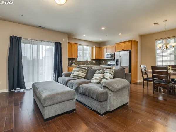 $318,000 | 8139 Northeast Rockne Way, Hillsboro, OR 97006