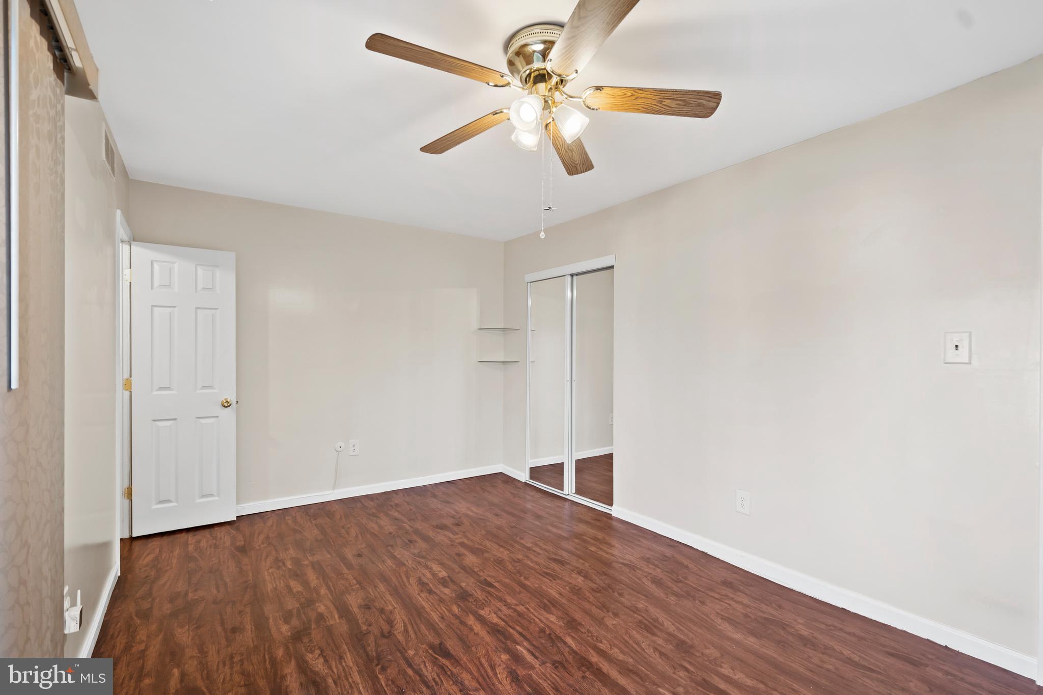 280 Via Cascata Drive Clementon, NJ 08021 - Photo 13 of 29