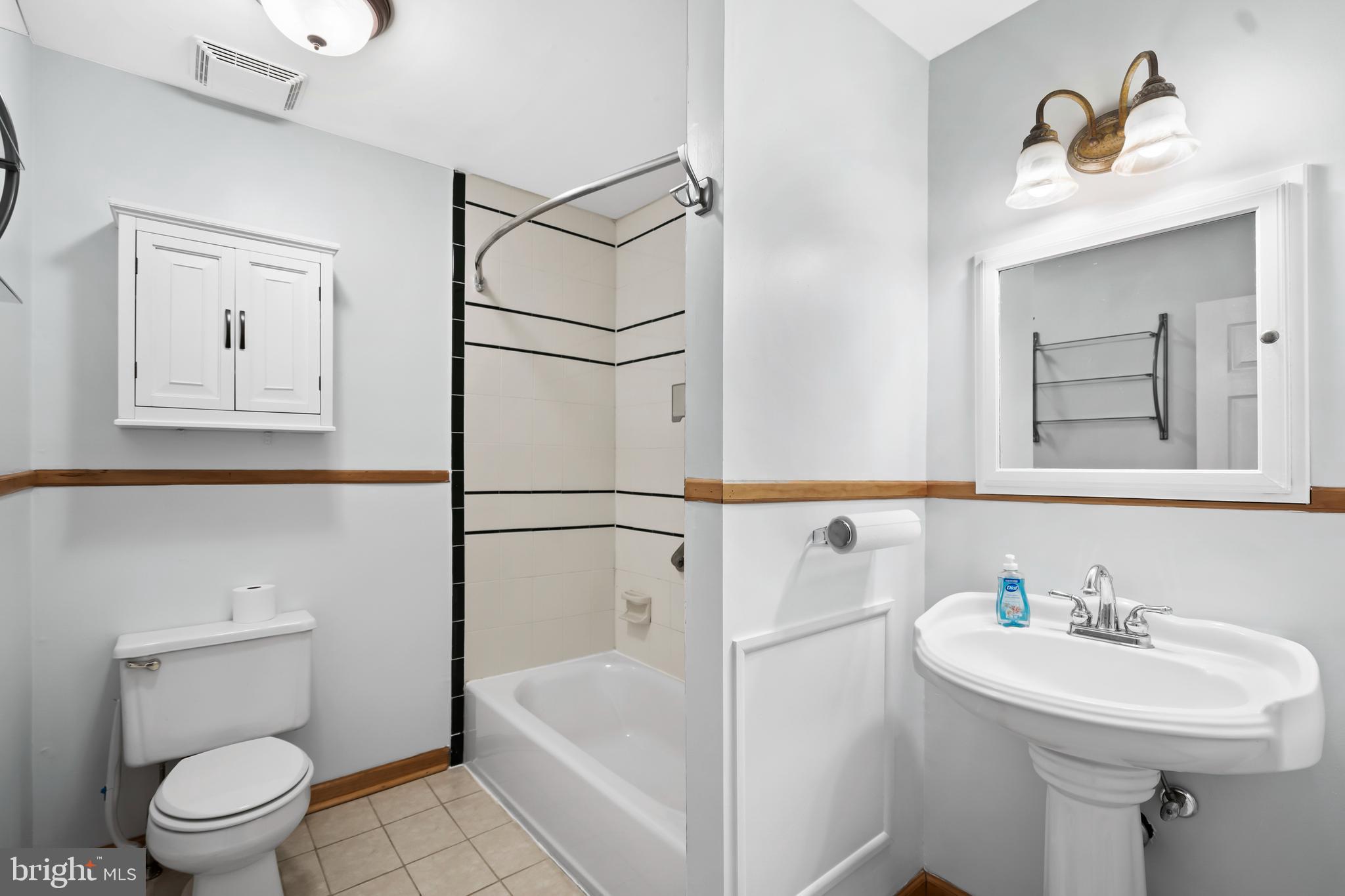 280 Via Cascata Drive Clementon, NJ 08021 - Photo 15 of 29