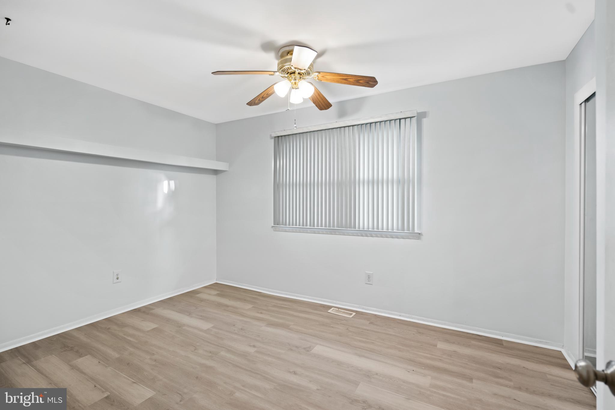 280 Via Cascata Drive Clementon, NJ 08021 - Photo 18 of 29