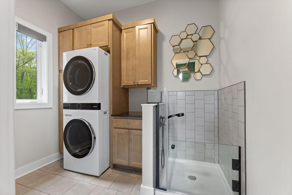 1077 Ruth Crossing Delaware, OH 43015 - Photo 27 of 85 Laundry