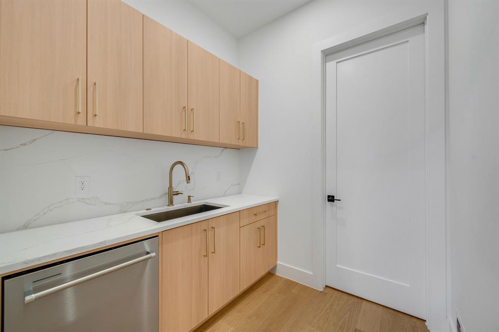 3627 Merrell Road Dallas, TX 75229 - Photo 15 of 39