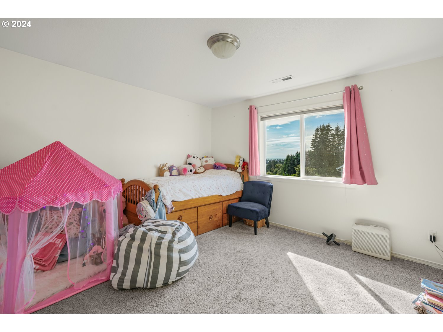 1514 West E Place La Center, WA 98629 - Photo 13 of 26 a bedroom with furniture and a window