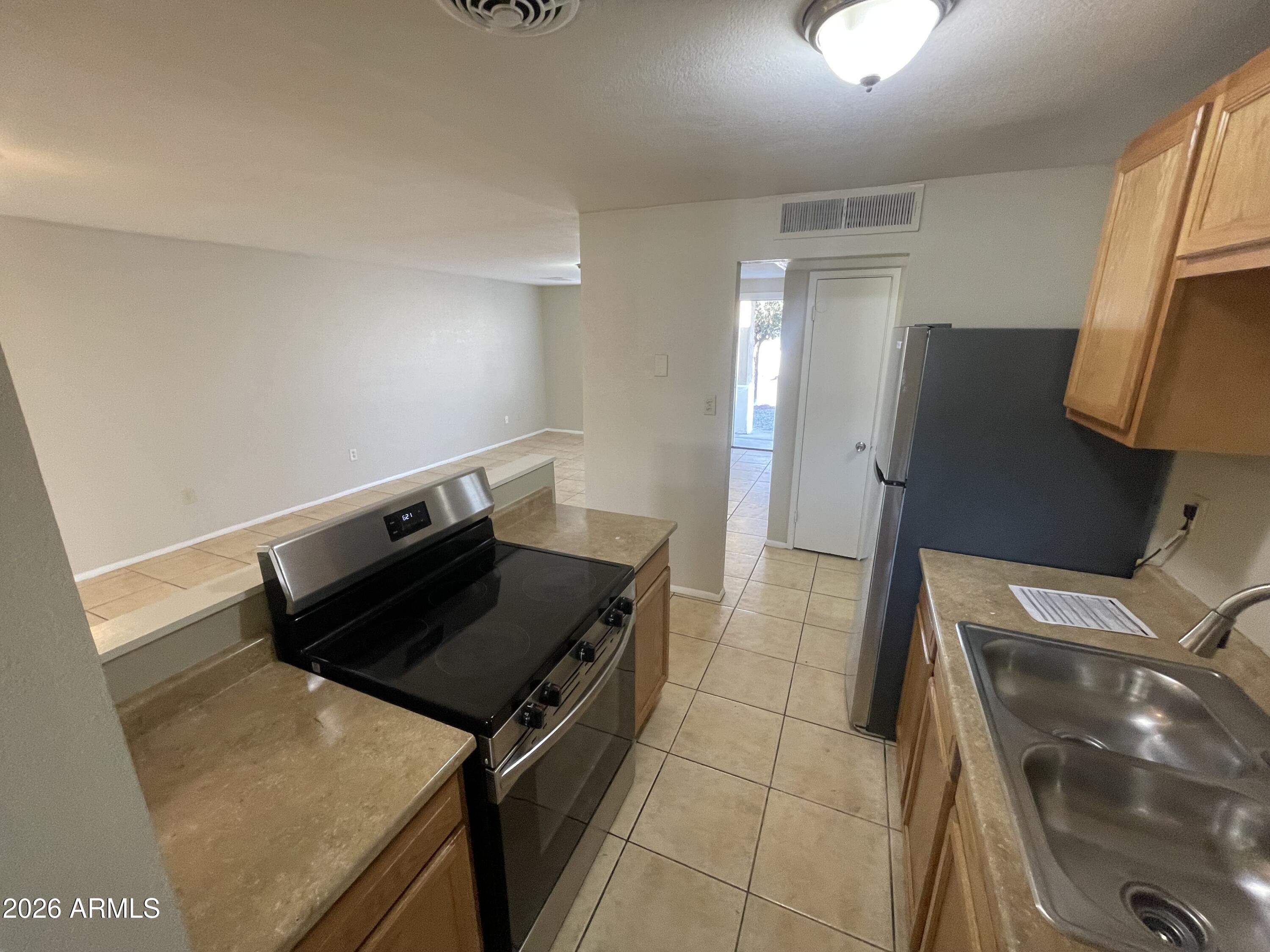 5909 West Coronado Road Phoenix, AZ 85035 - Photo 6 of 20 Kitchen 3