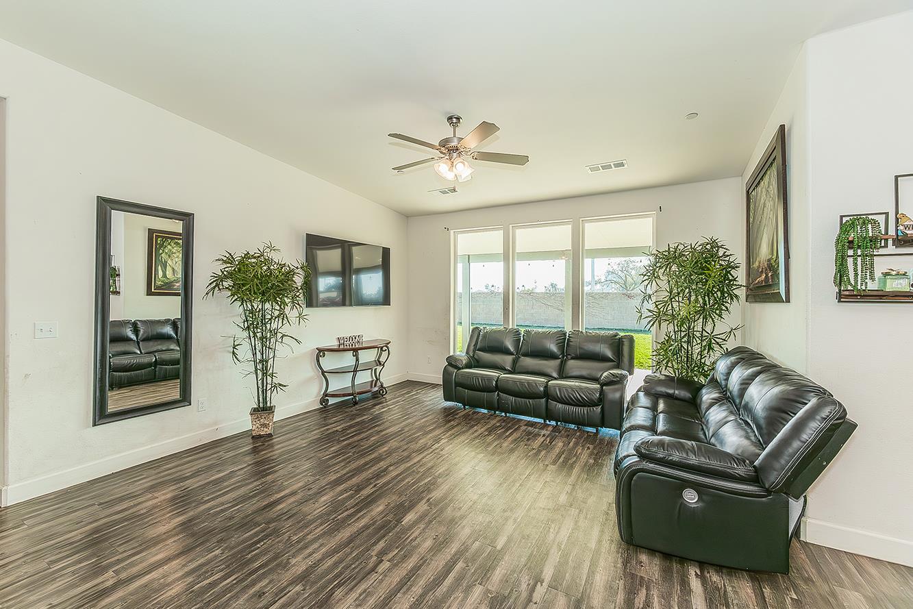 534 Palermo Street Madera, CA 93637 - Photo 4 of 30